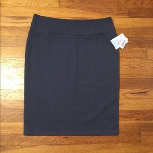 BNWT Gray LuLaRoe Cassie Skirt